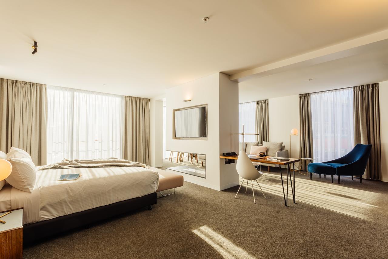 Macq 01 Hotel Hobart Extérieur photo A room at the hotel
